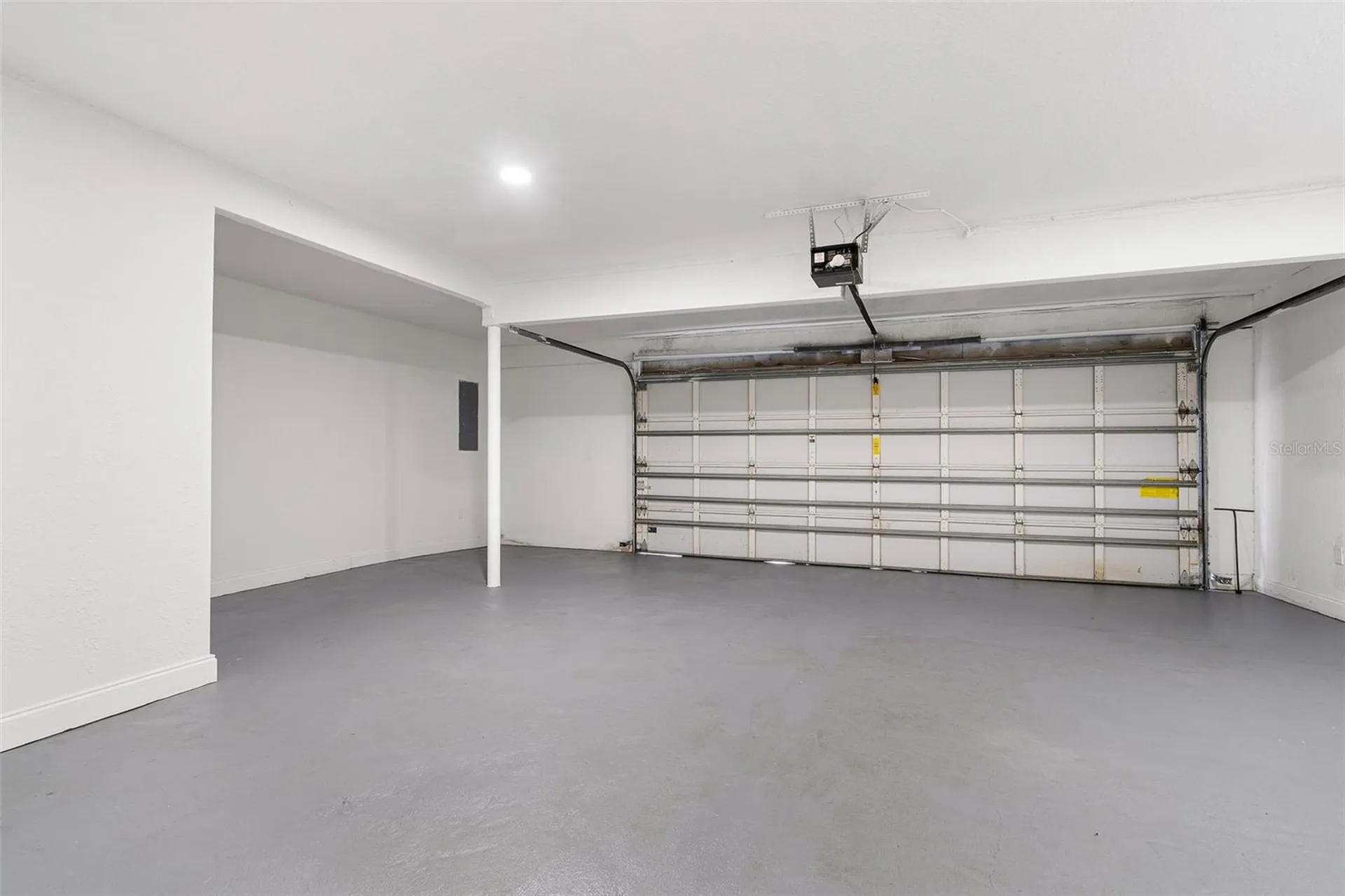 202 S Shore Crest Drive Tampa FL 33609