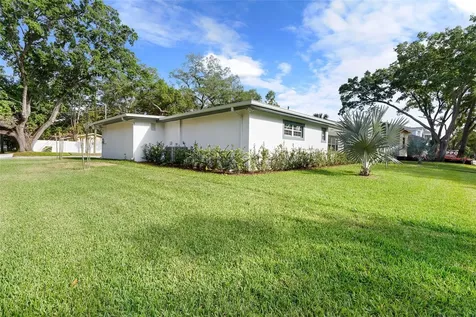 202 S Shore Crest Drive Tampa FL 33609