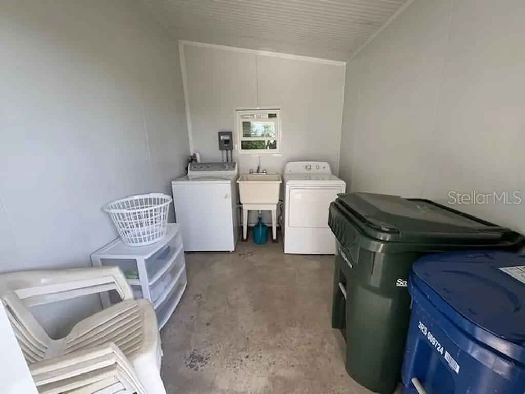 51 N Flora Vista Street Englewood FL 34223