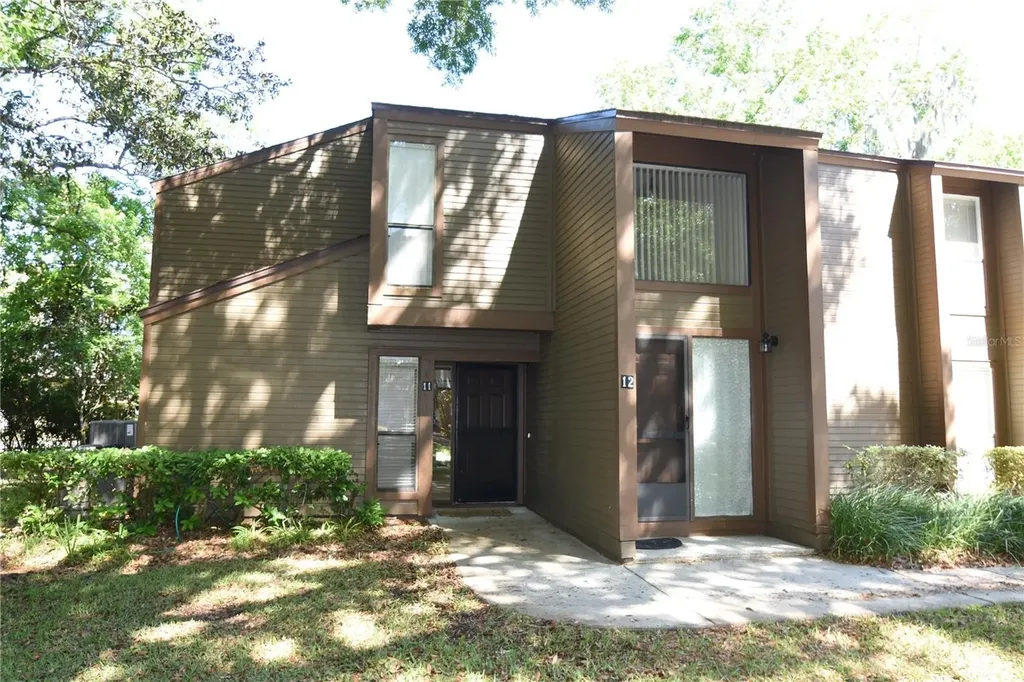 11 Surrey Court Palm Coast FL 32137