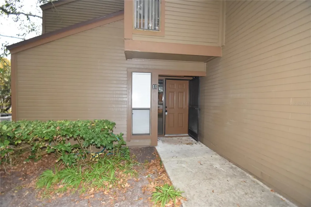 11 Surrey Court Palm Coast FL 32137