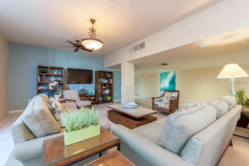 450 S Gulfview Boulevard Clearwater Beach FL 33767