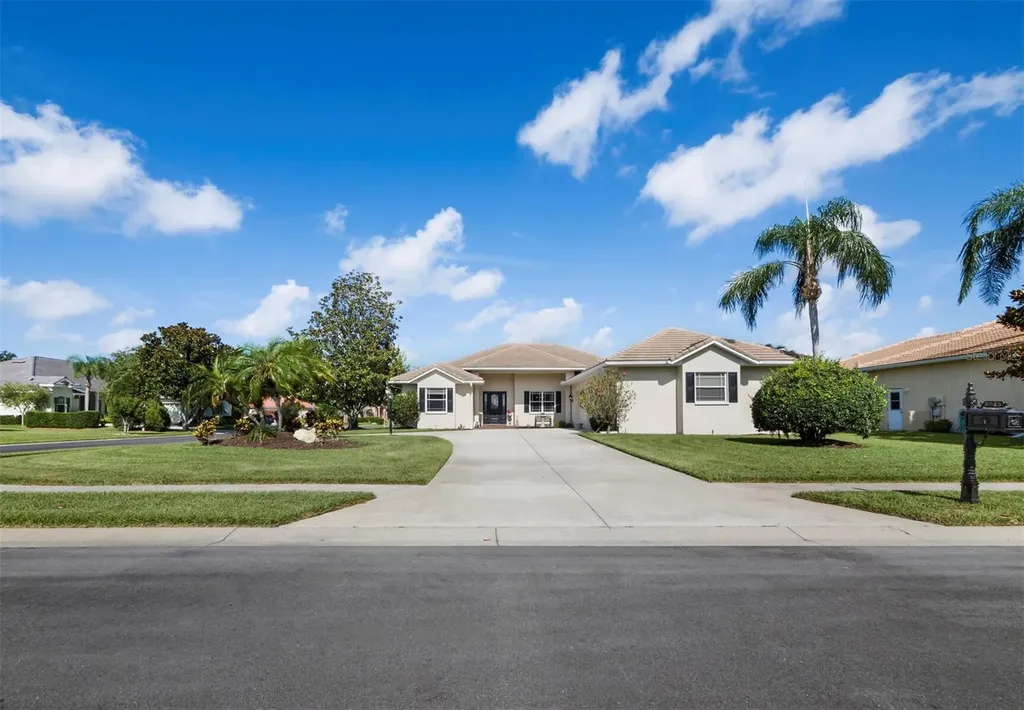 6643 Butlers Crest Drive Bradenton FL 34203