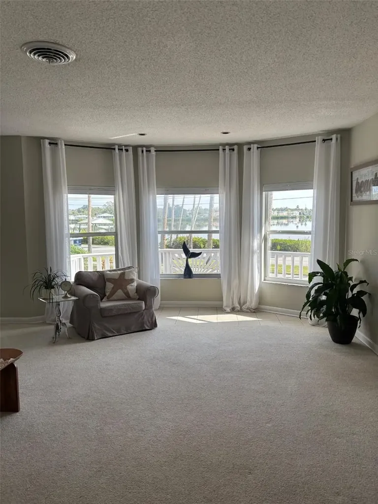 401 Whitcomb Boulevard Tarpon Springs FL 34689