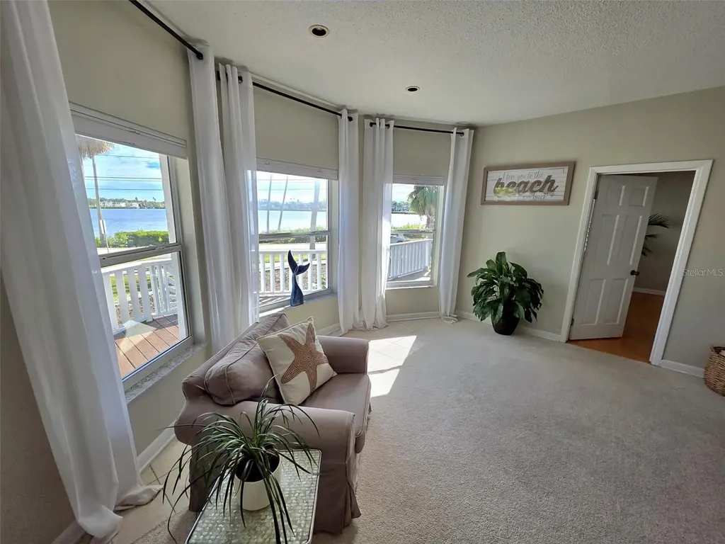 401 Whitcomb Boulevard Tarpon Springs FL 34689