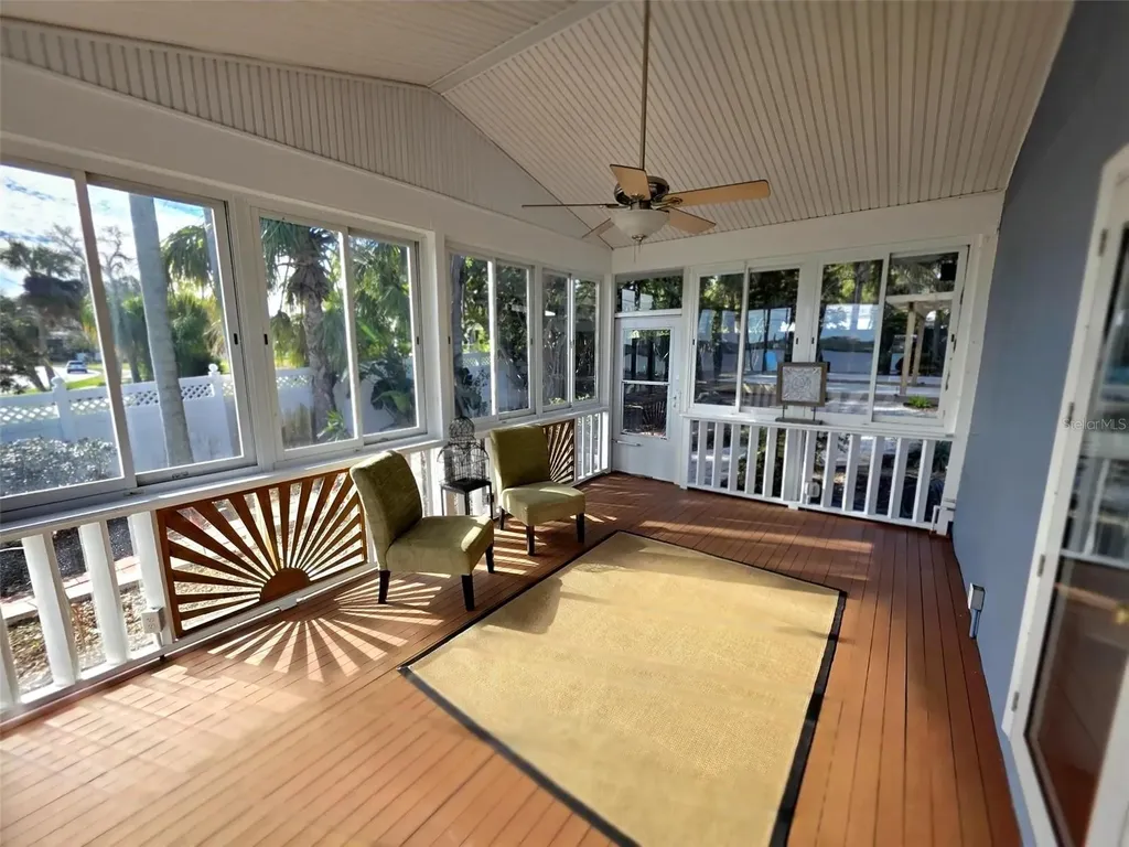 401 Whitcomb Boulevard Tarpon Springs FL 34689