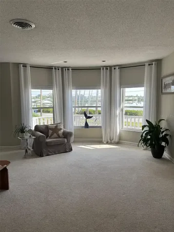 401 Whitcomb Boulevard Tarpon Springs FL 34689