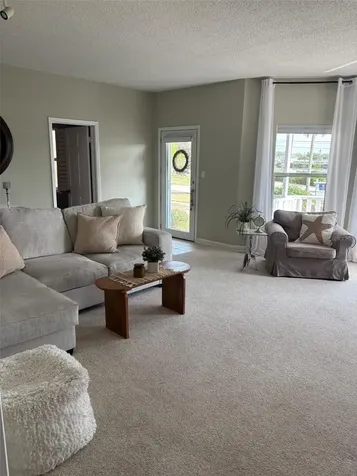 401 Whitcomb Boulevard Tarpon Springs FL 34689