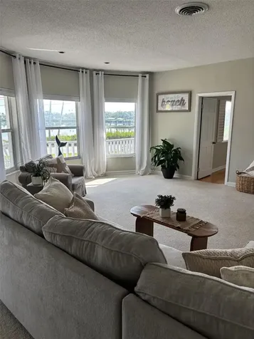 401 Whitcomb Boulevard Tarpon Springs FL 34689