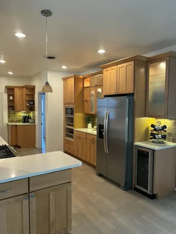401 Whitcomb Boulevard Tarpon Springs FL 34689
