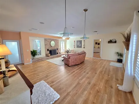 401 Whitcomb Boulevard Tarpon Springs FL 34689