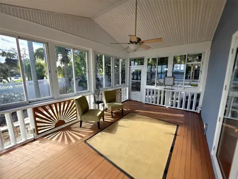 401 Whitcomb Boulevard Tarpon Springs FL 34689