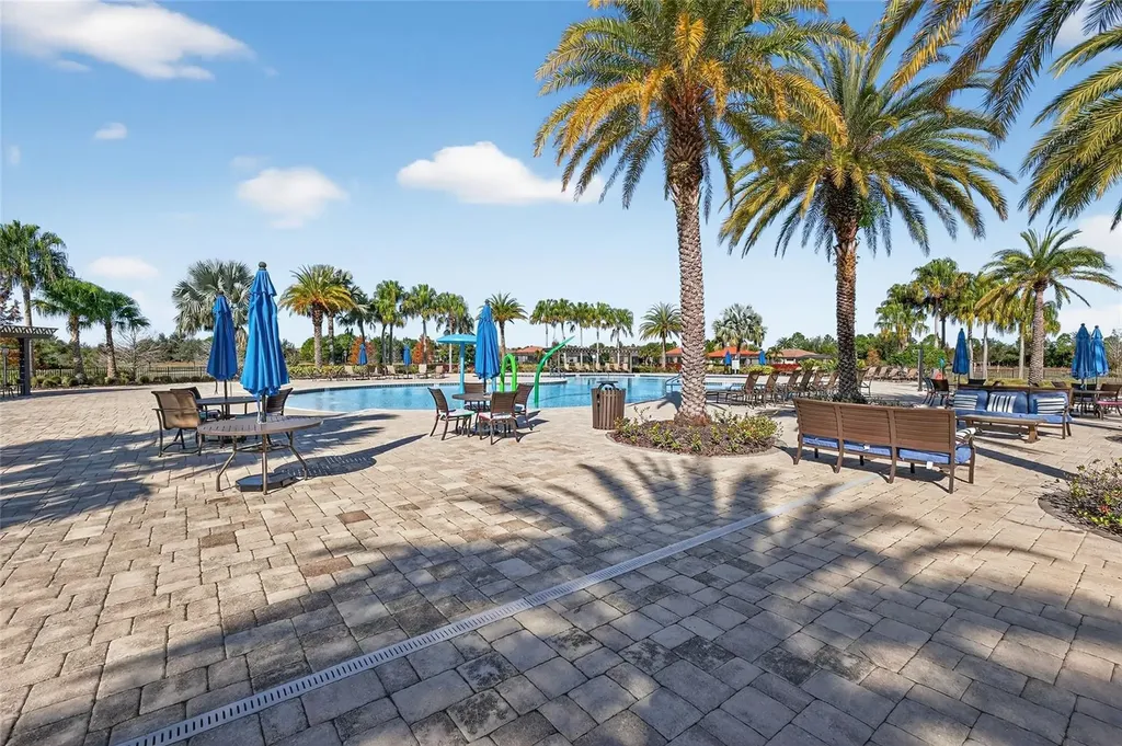 7538 Divot Loop Lakewood Ranch FL 34202