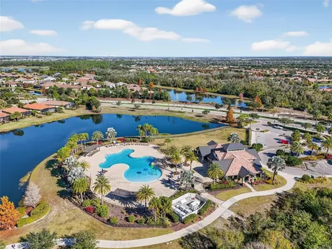 7538 Divot Loop Lakewood Ranch FL 34202