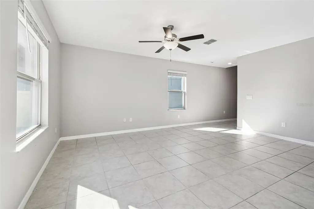 5157 White Chicory Drive Apollo Beach FL 33572