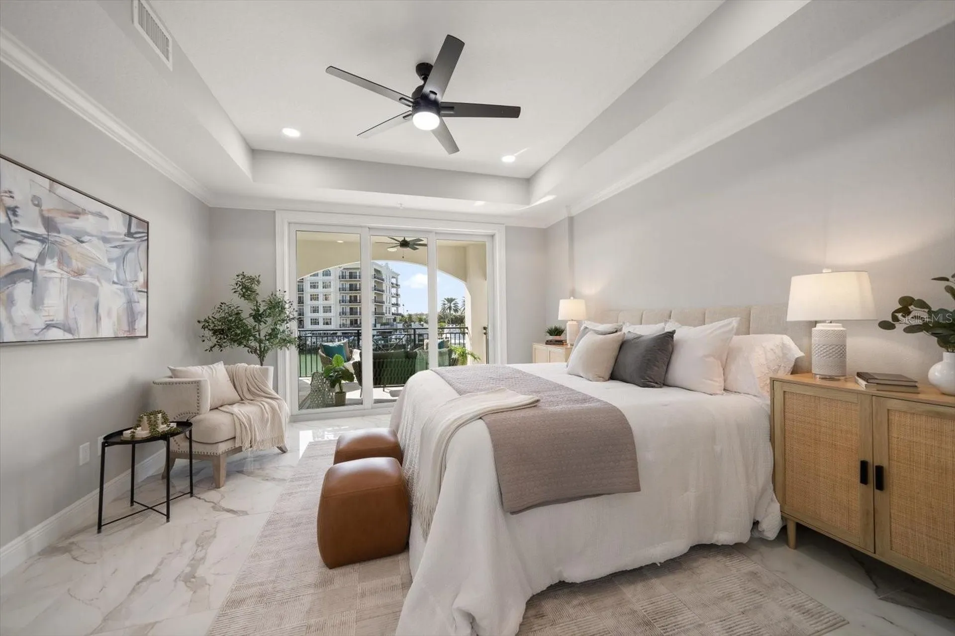 211 Dolphin Point Clearwater FL 33767