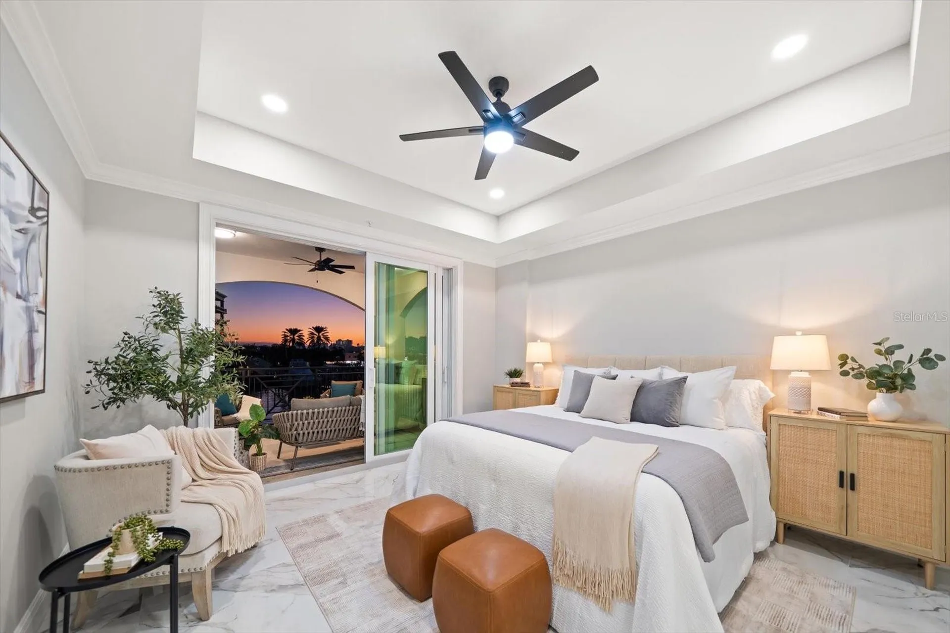 211 Dolphin Point Clearwater FL 33767
