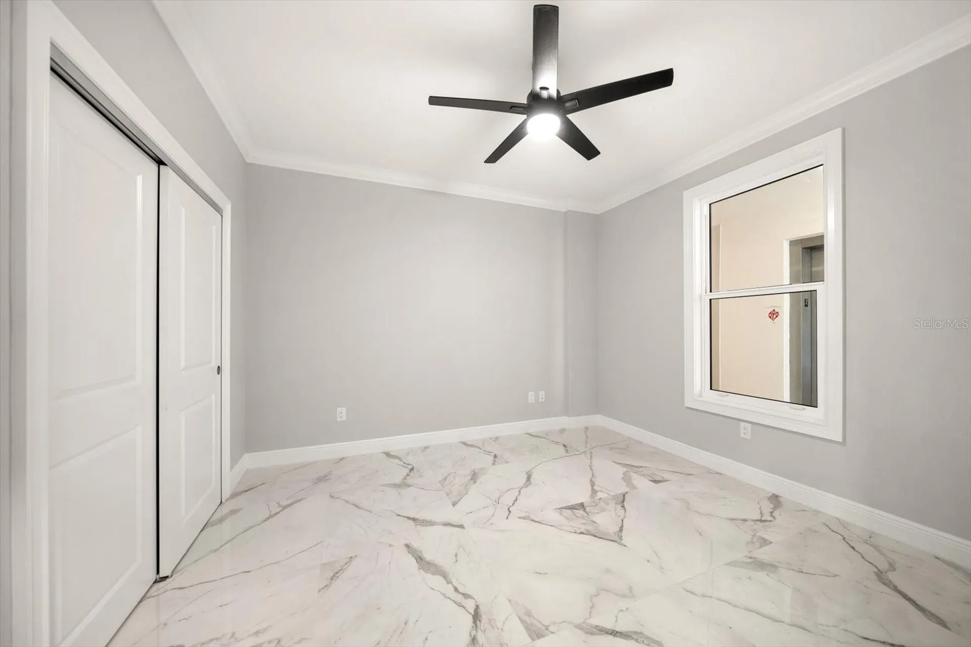211 Dolphin Point Clearwater FL 33767