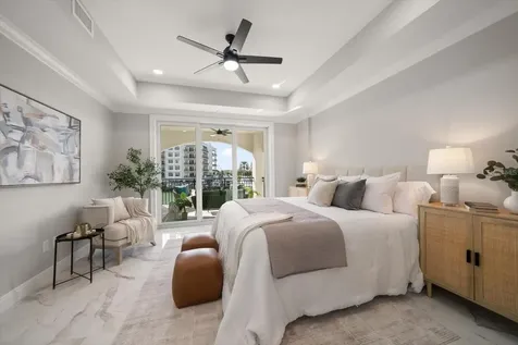 211 Dolphin Point Clearwater FL 33767