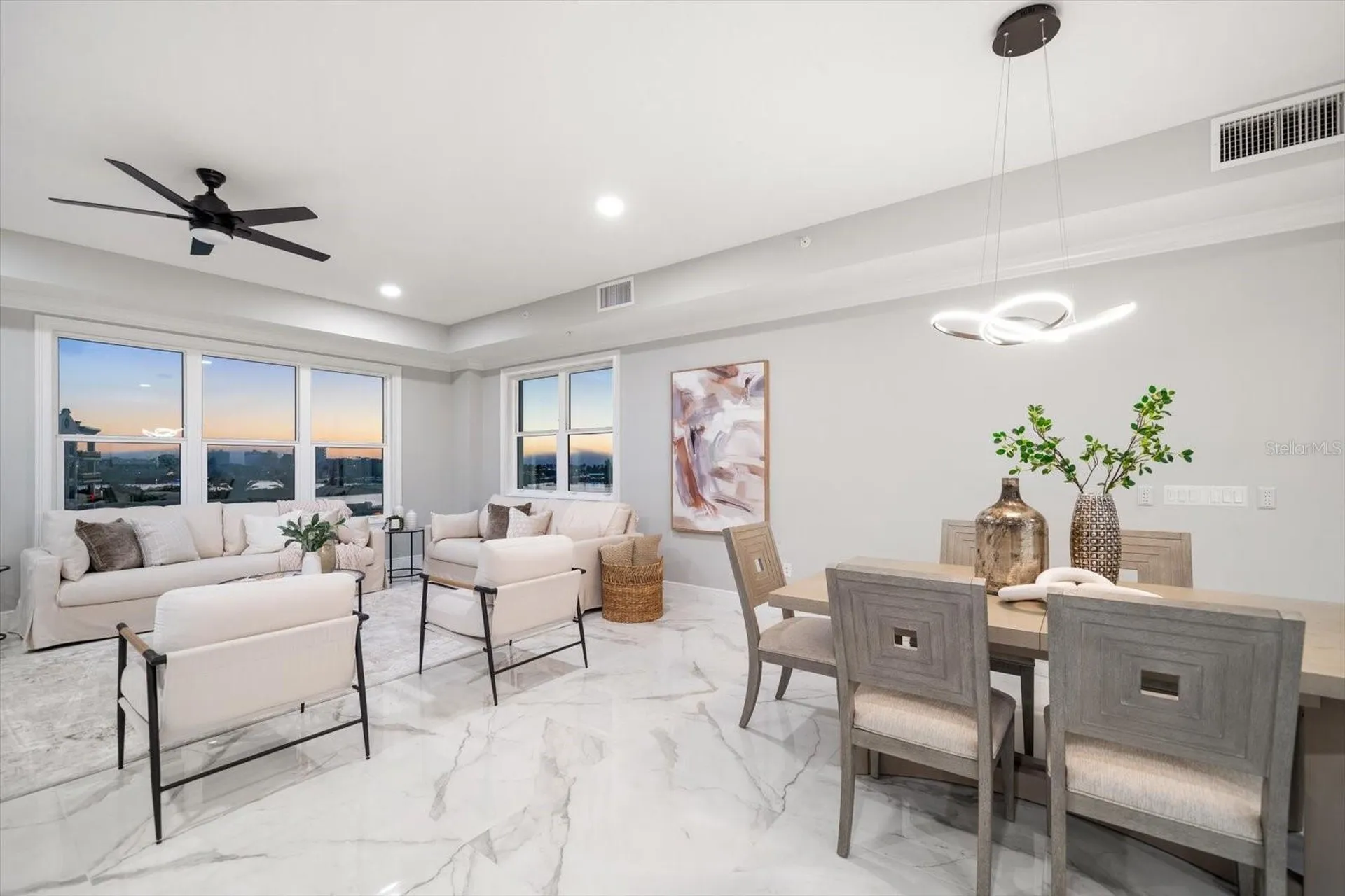 211 Dolphin Point Clearwater FL 33767