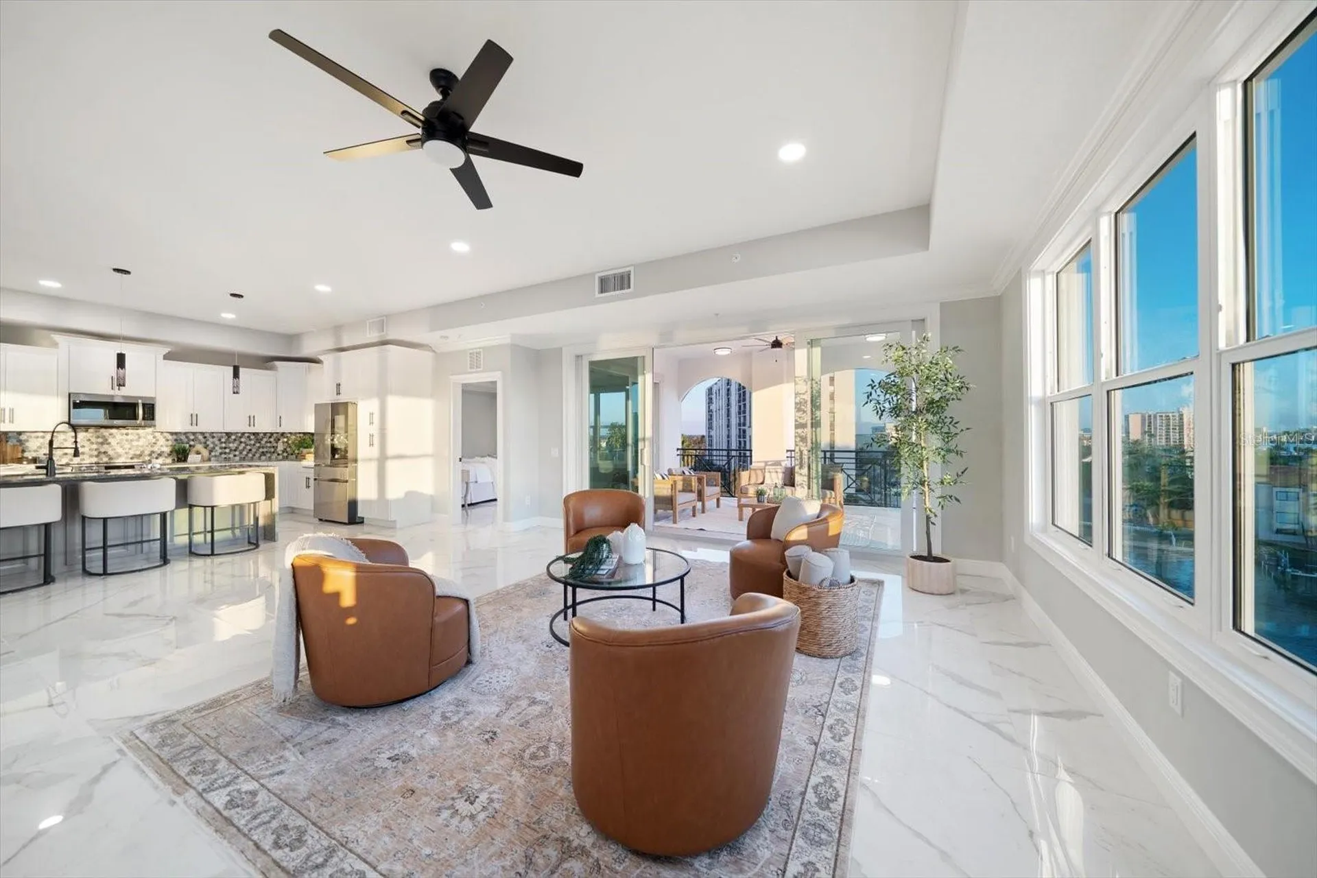 211 Dolphin Point Clearwater FL 33767