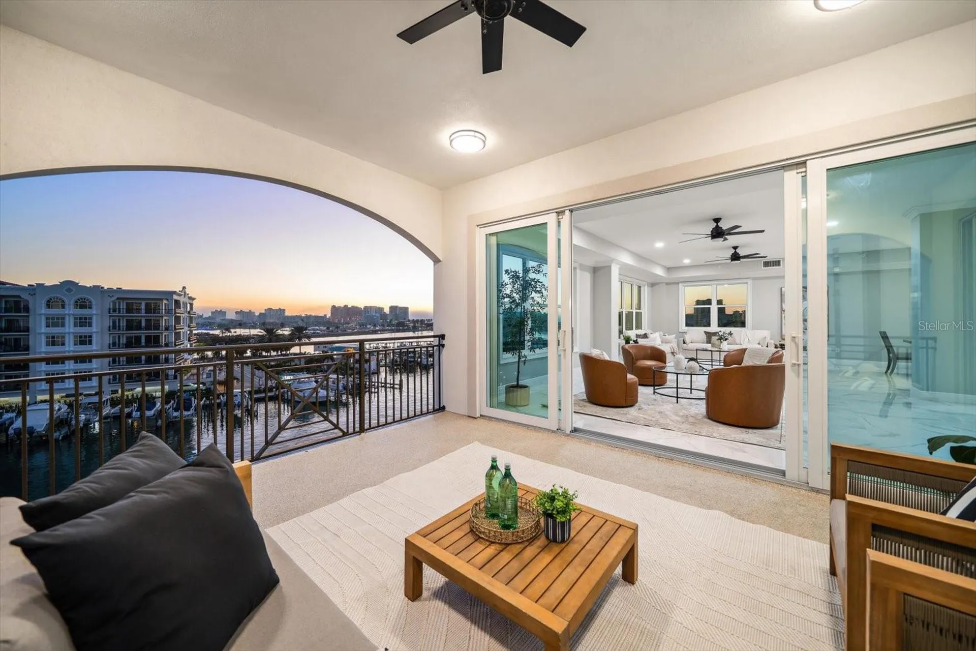 211 Dolphin Point Clearwater FL 33767