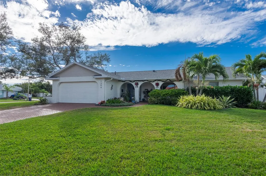 1394 51st Avenue NE St Petersburg FL 33703