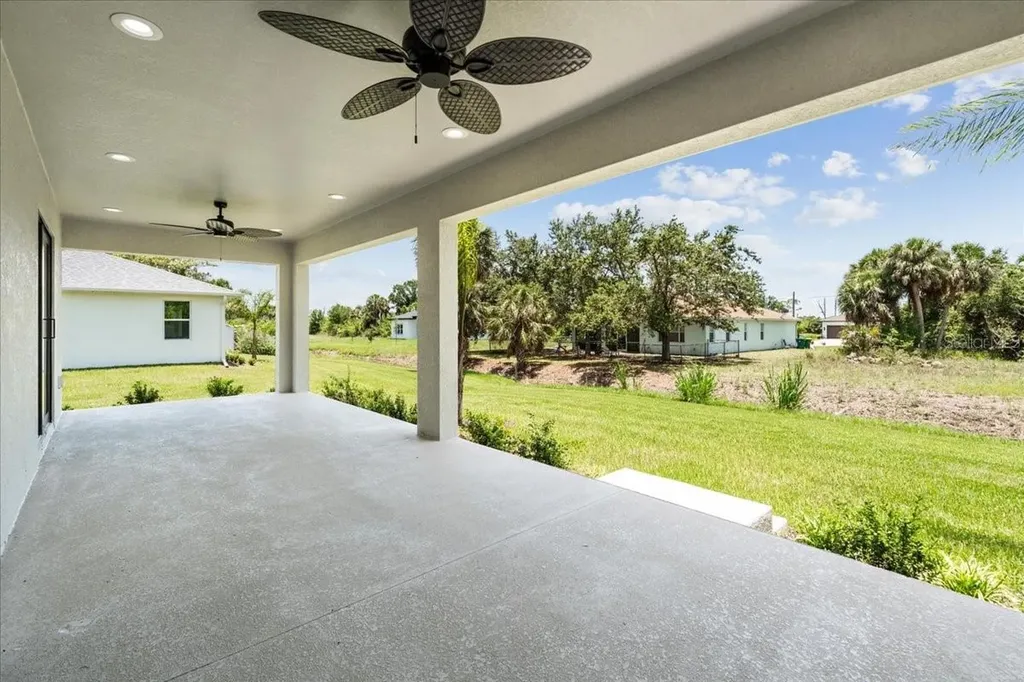 9065 Fruitland Avenue Englewood FL 34224