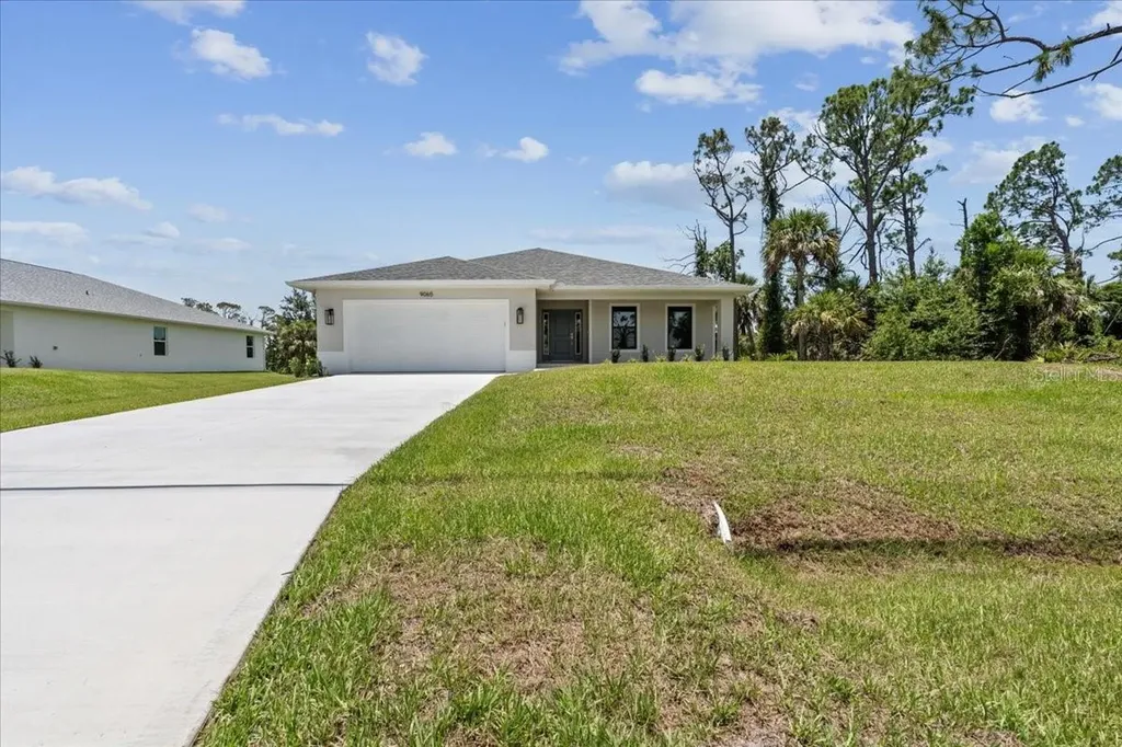 9065 Fruitland Avenue Englewood FL 34224