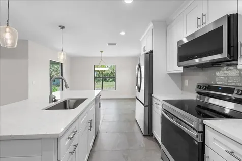 9065 Fruitland Avenue Englewood FL 34224