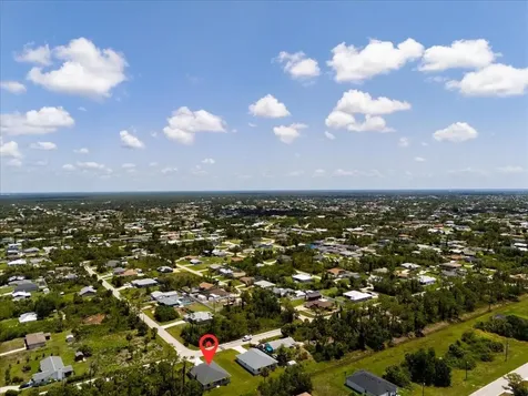 9065 Fruitland Avenue Englewood FL 34224