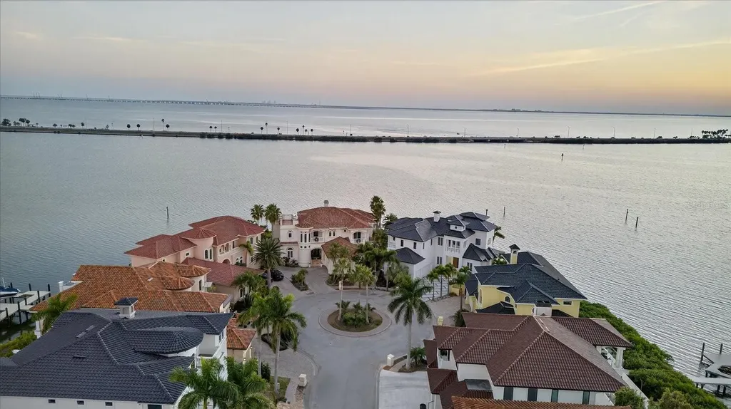 4102 Causeway Vista Drive Tampa FL 33615