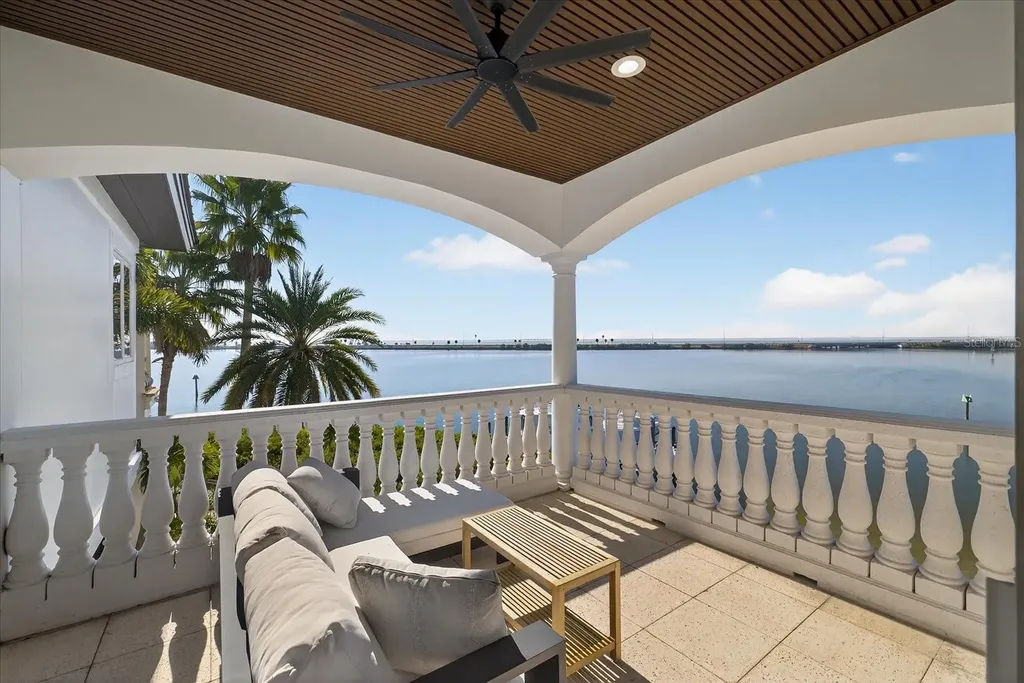 4102 Causeway Vista Drive Tampa FL 33615