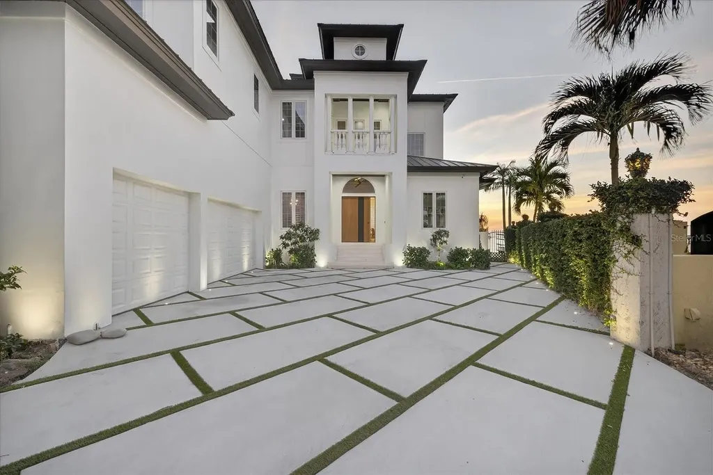 4102 Causeway Vista Drive Tampa FL 33615