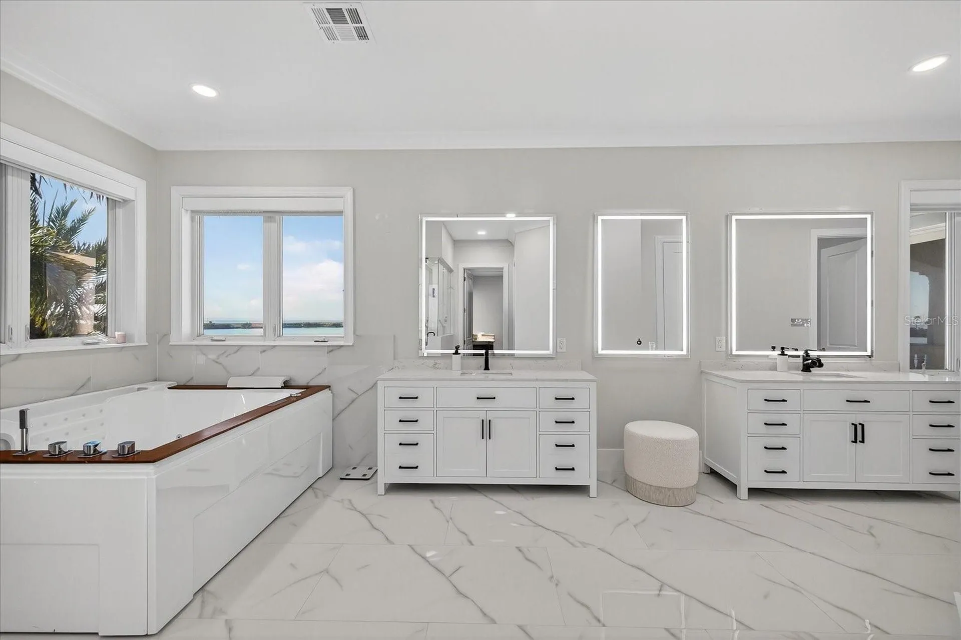 4102 Causeway Vista Drive Tampa FL 33615