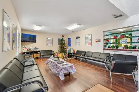 108 4th Avenue S Safety Harbor FL 34695