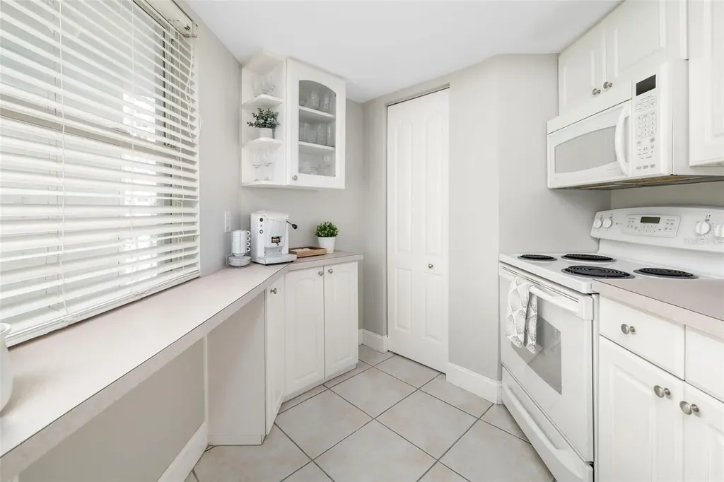 1770 Benjamin Franklin Drive Sarasota FL 34236