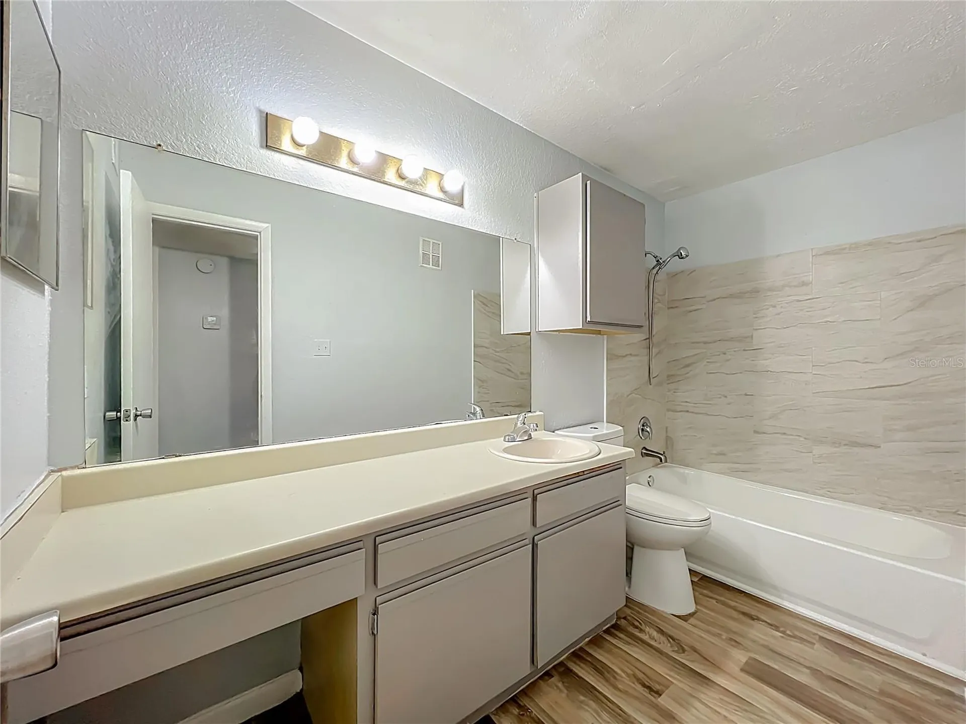 4301 Lizshire Lane Orlando FL 32822