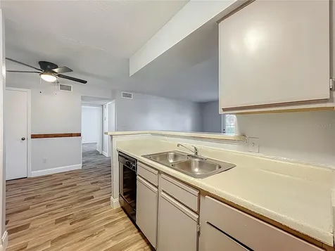 4301 Lizshire Lane Orlando FL 32822