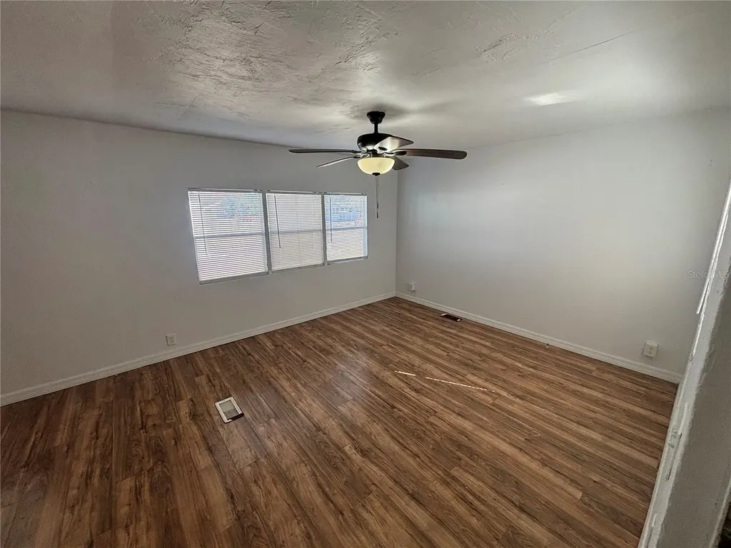 5480 Pineland Avenue Port Orange FL 32127