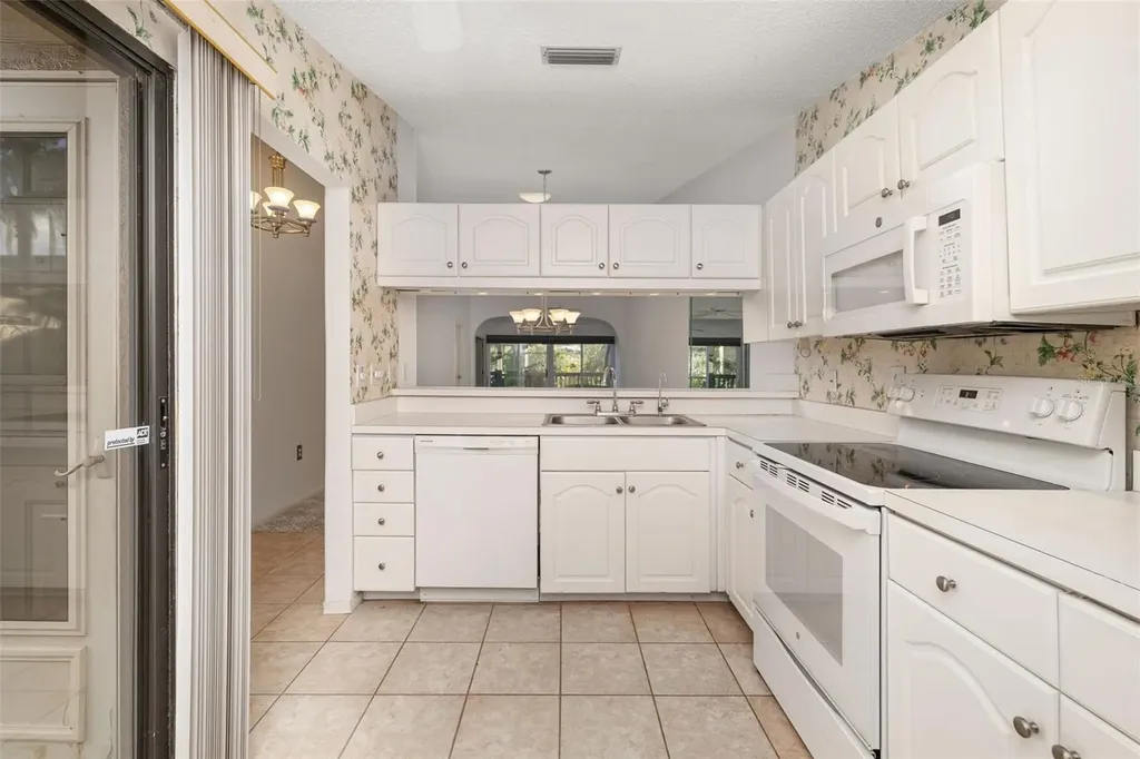 4460 Winston Lane N Sarasota FL 34235