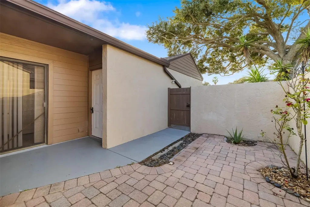 4460 Winston Lane N Sarasota FL 34235