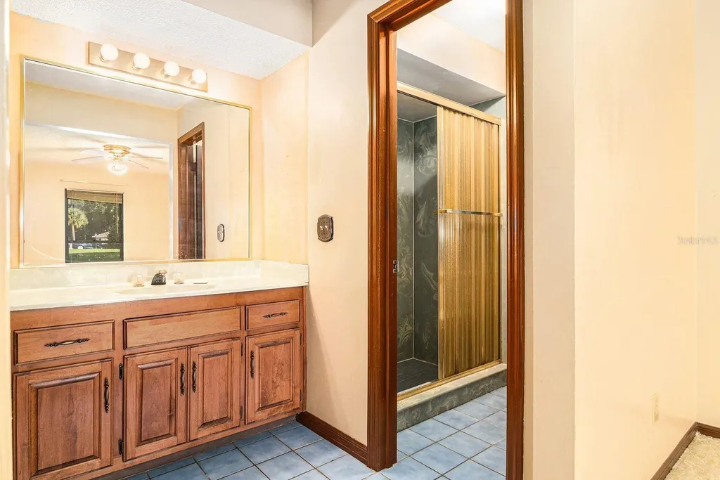 607 E Lakeshore Drive Ocoee FL 34761