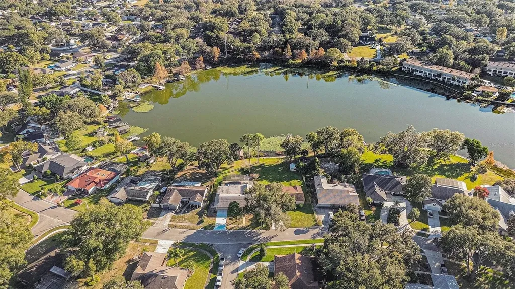 607 E Lakeshore Drive Ocoee FL 34761