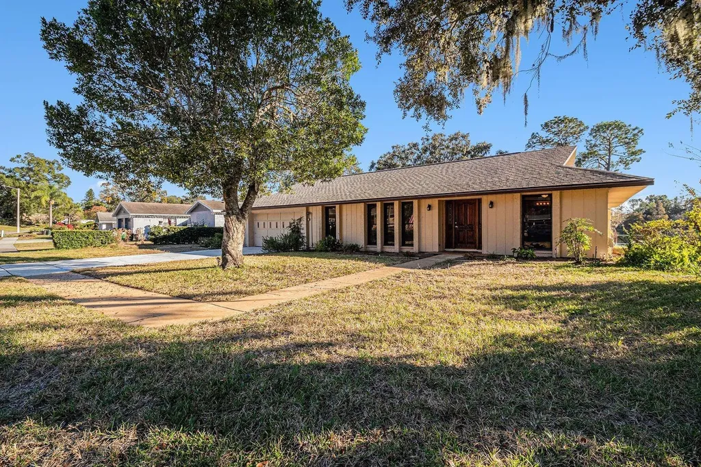 607 E Lakeshore Drive Ocoee FL 34761