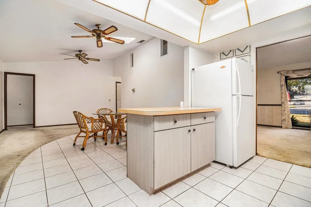 607 E Lakeshore Drive Ocoee FL 34761
