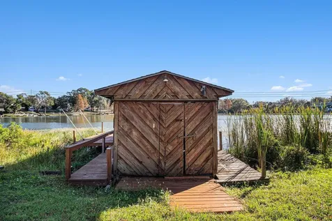 607 E Lakeshore Drive Ocoee FL 34761