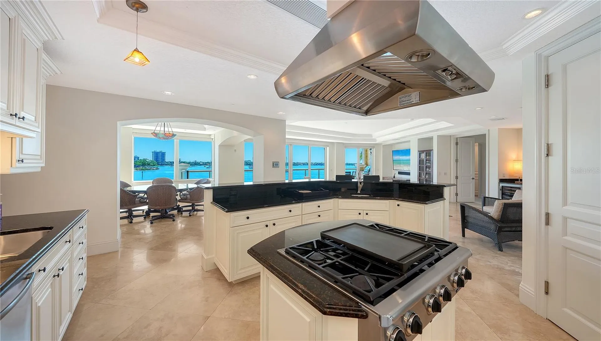 464 Golden Gate Point Sarasota FL 34236