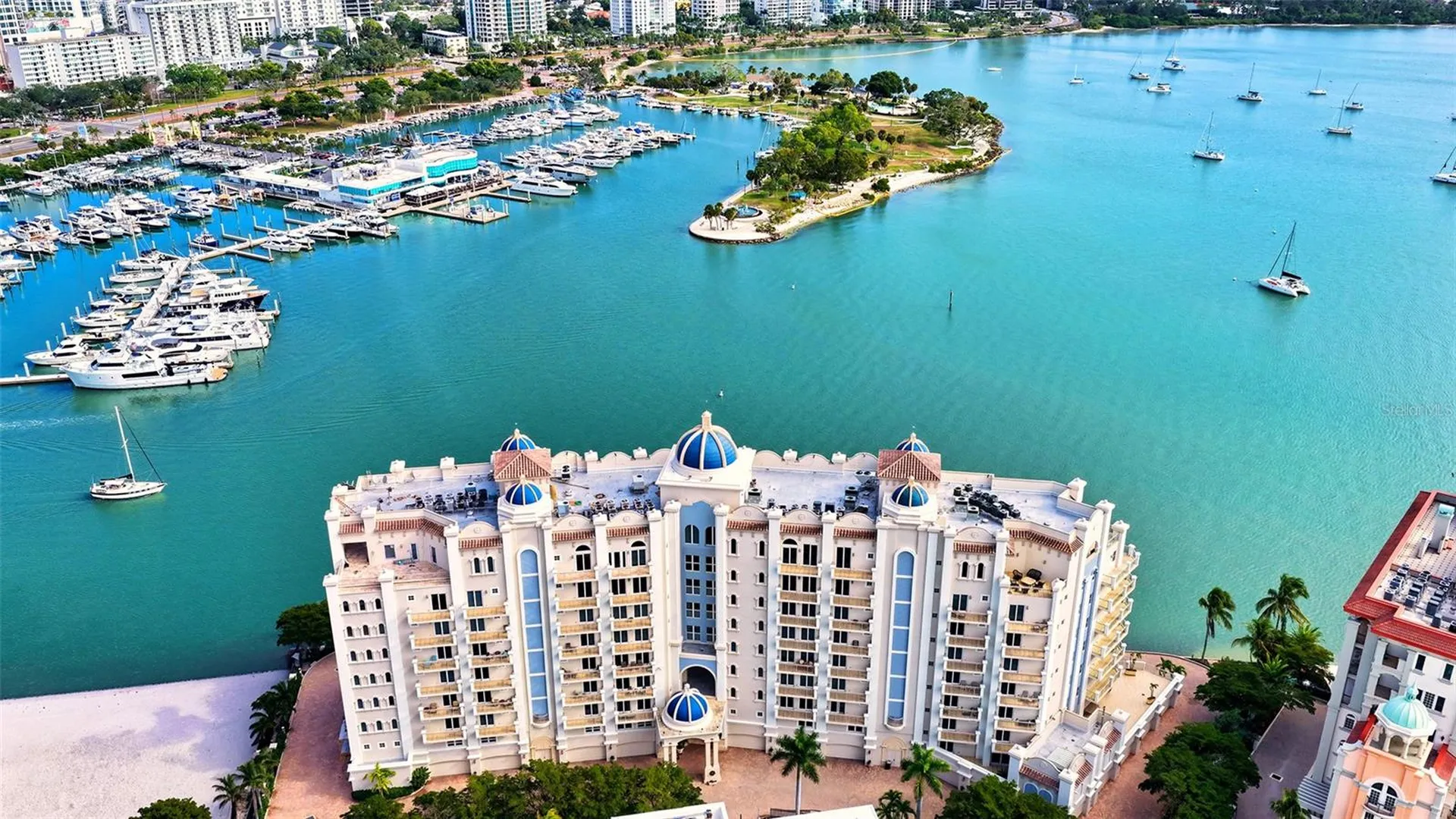 464 Golden Gate Point Sarasota FL 34236