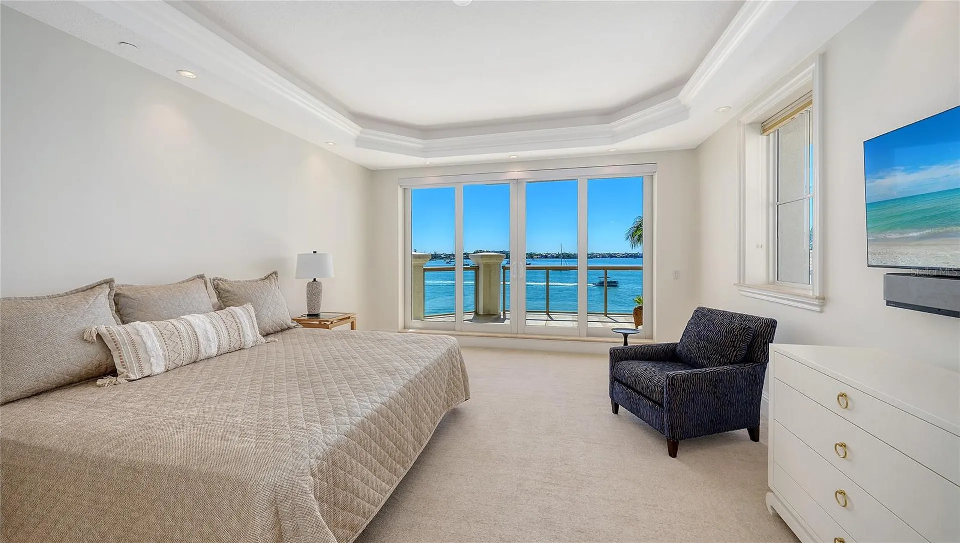 464 Golden Gate Point Sarasota FL 34236